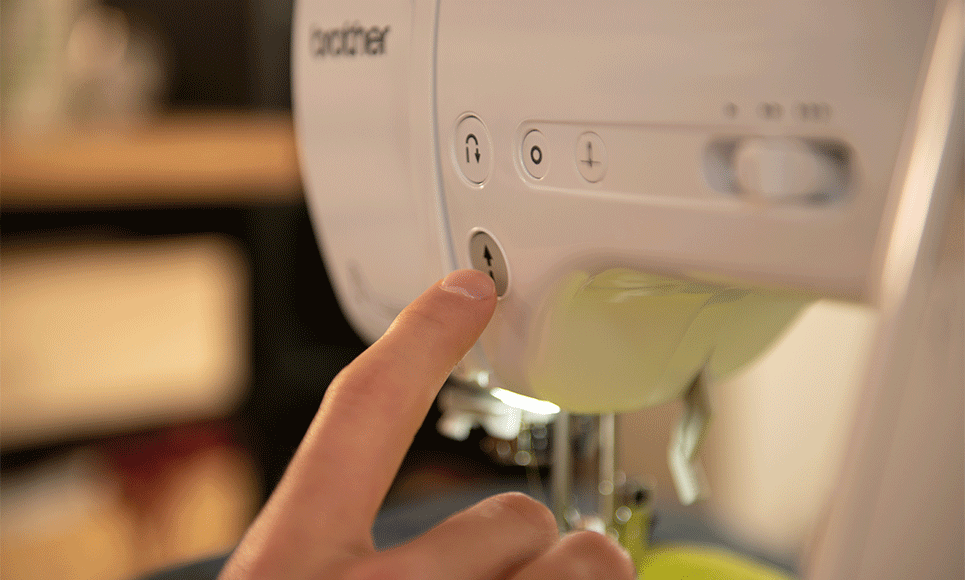 Innov-is A16 sewing machine 8